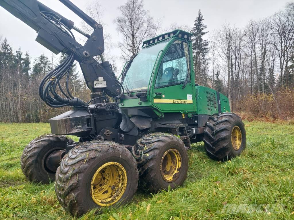 John Deere 770 D Harvesterji