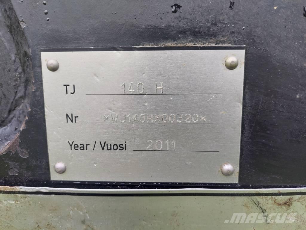 John Deere 770 D Harvesterji