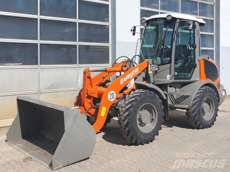 Atlas AR 420 Kolesni nakladalci
