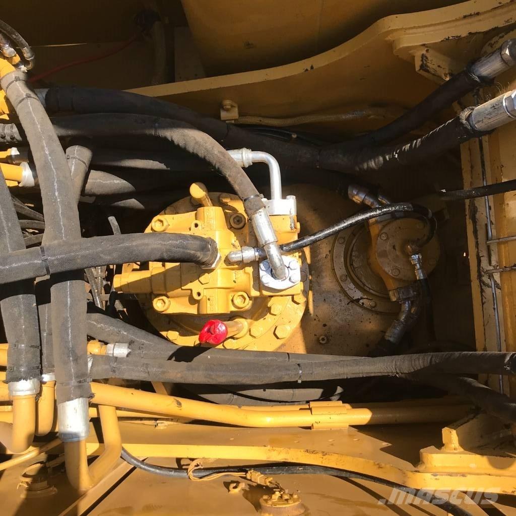 CAT 320 D Amfibijski bagri