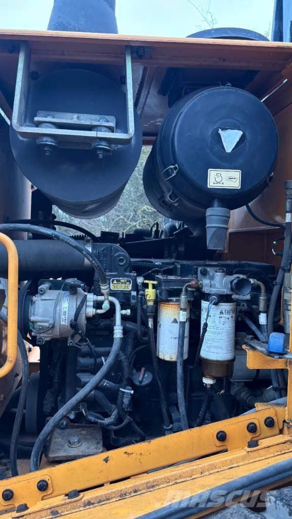 Hyundai HL 757-9 Kolesni nakladalci