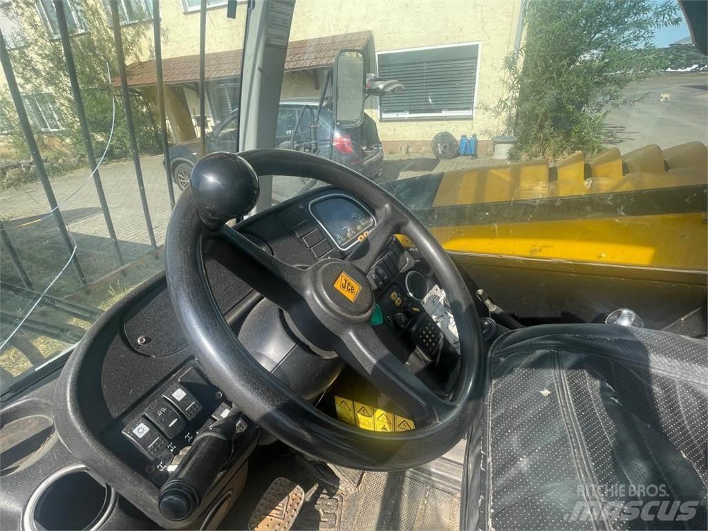 JCB 531-70 Kmetijski teleskopski nakladalci