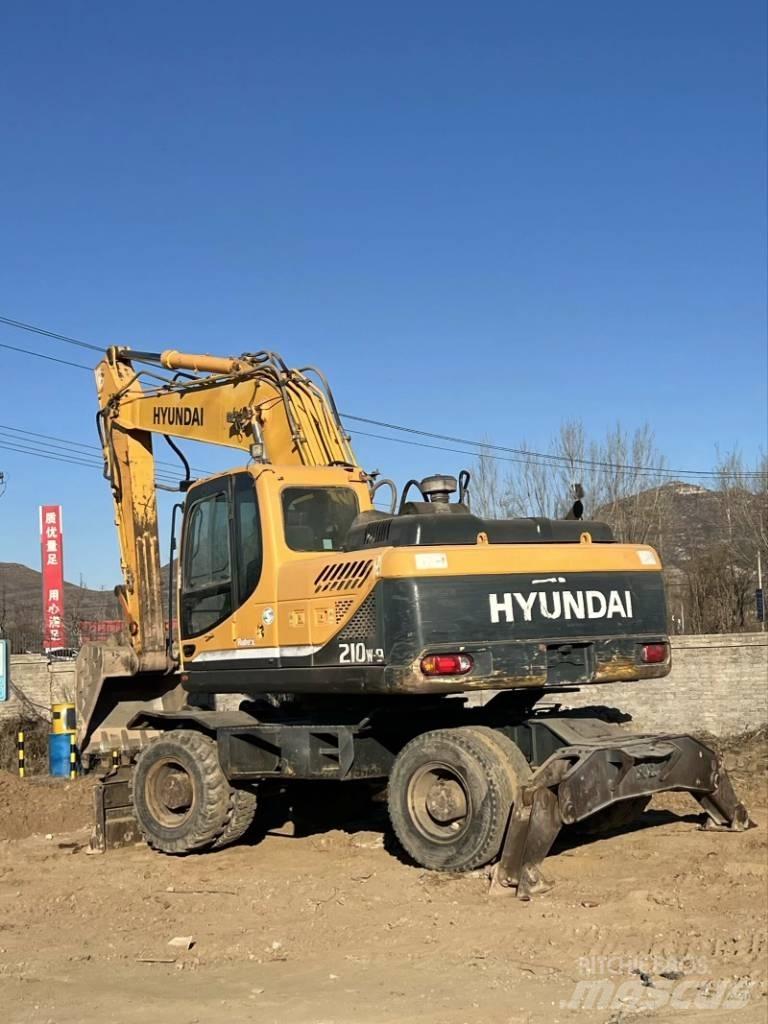 Hyundai R210W-9 Bagri na kolesih