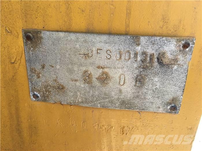 CAT 320 B Bagri goseničarji