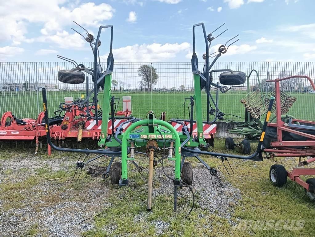 Deutz-Fahr 5521 Stroji za zavijanje