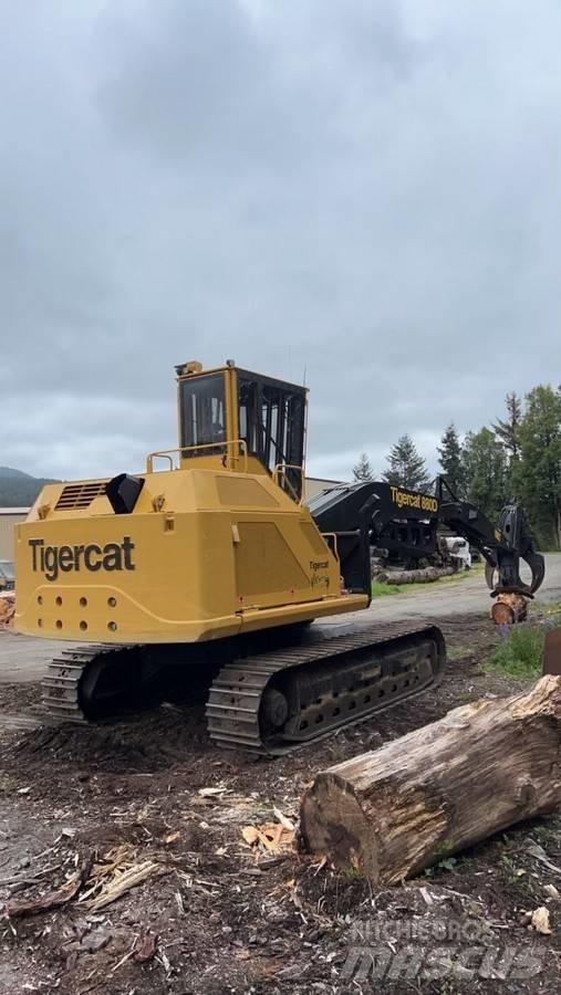 Tigercat 880D Nakladalci za les