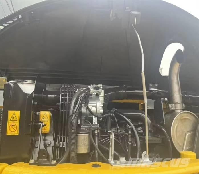  Komats PC78US-6 Midi bagri 7t – 12t