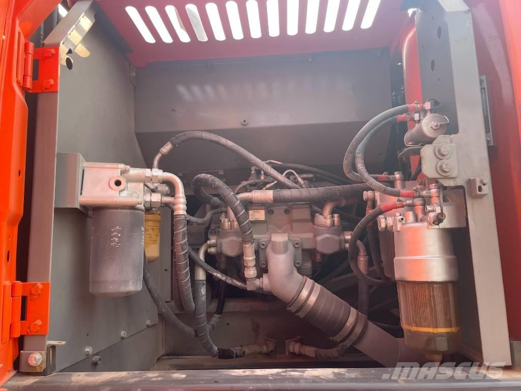 Hitachi ZX 240 Bagri goseničarji