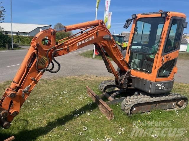 Doosan DX 27 Z Mini bagri <7t