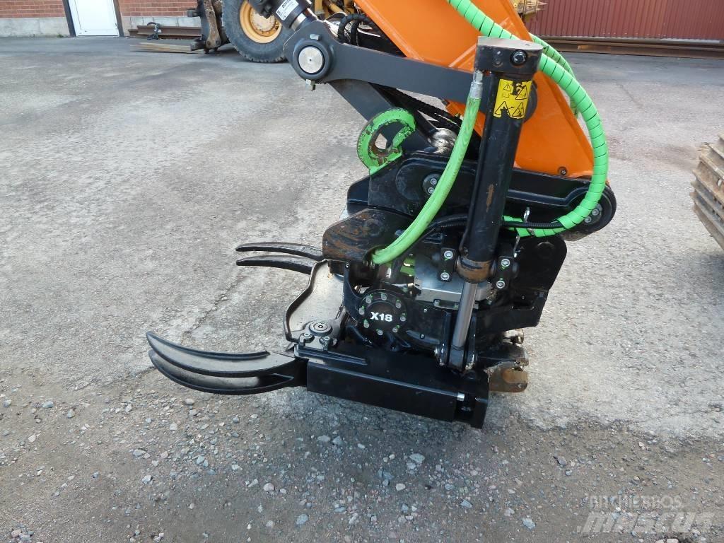Doosan DX140LC-5 Bagri goseničarji