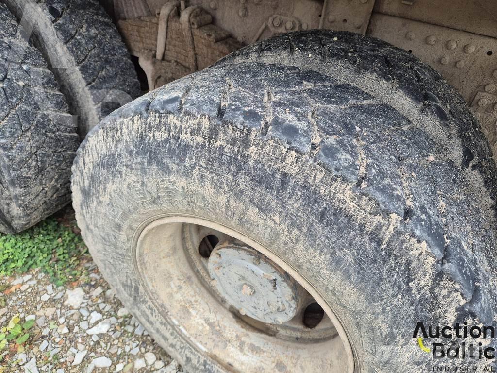Iveco 260-34 Tovornjaki cisterne