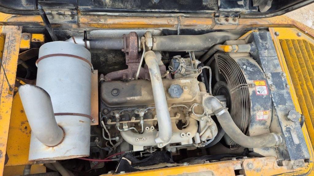 JCB JS 130 W Bagri na kolesih