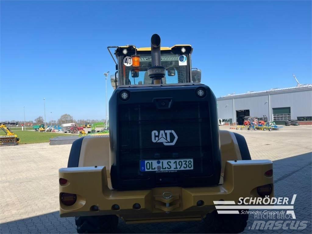 CAT 938 HL Kolesni nakladalci