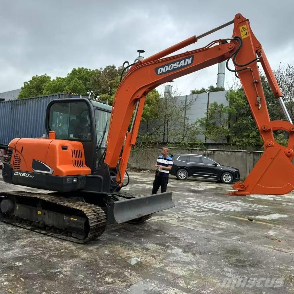 Doosan DX 60-9 C Mini bagri <7t