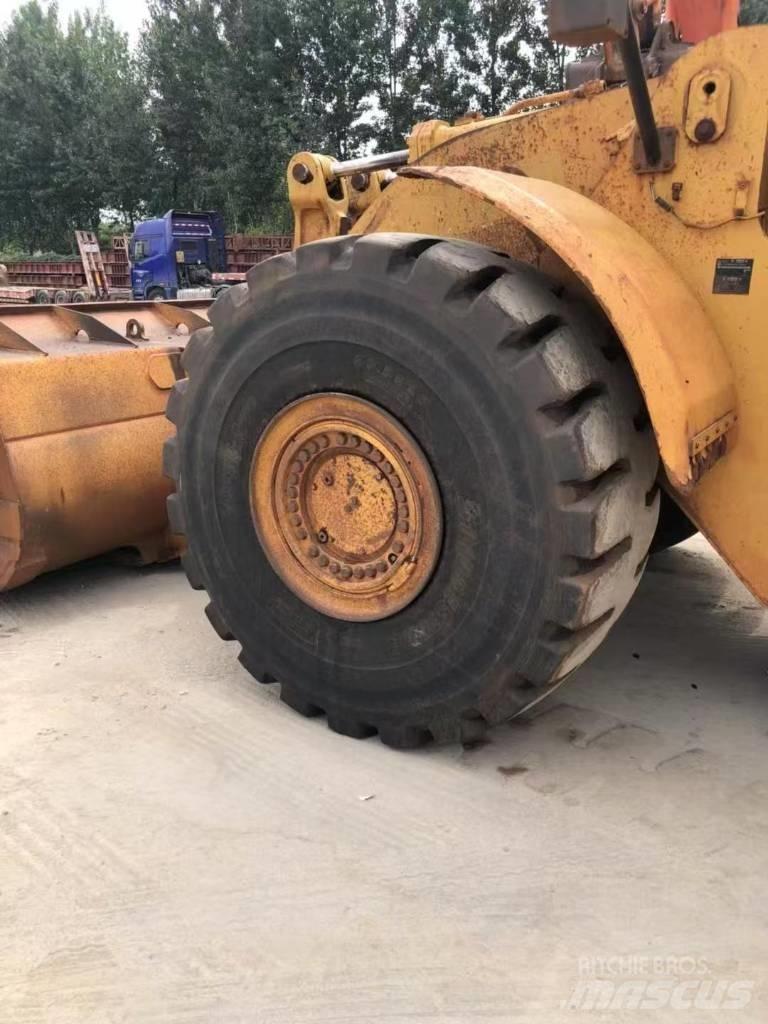 CAT 980 H Kolesni nakladalci