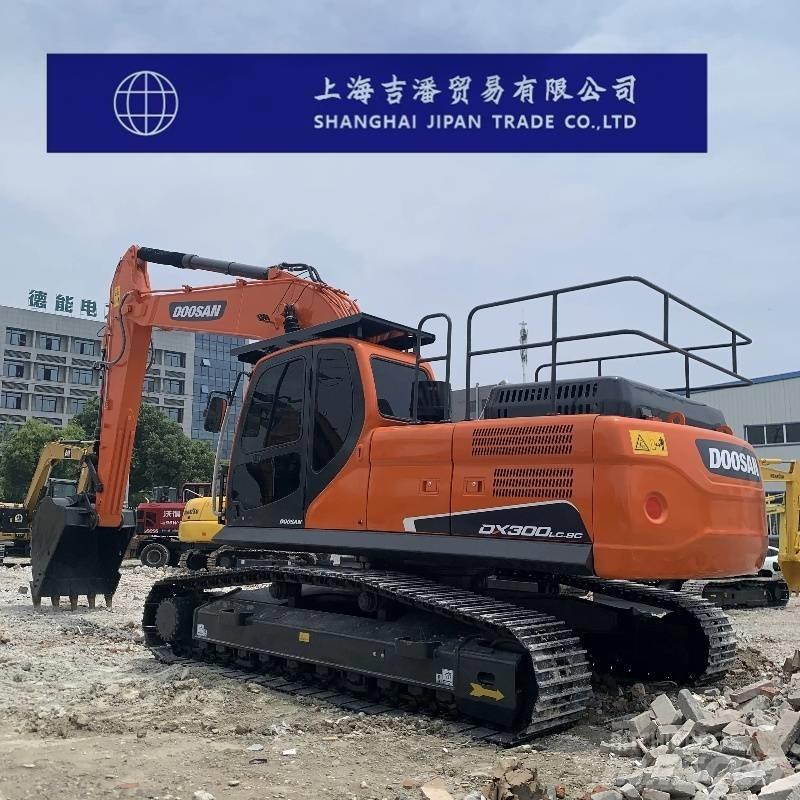 Doosan DX 300 Bagri goseničarji
