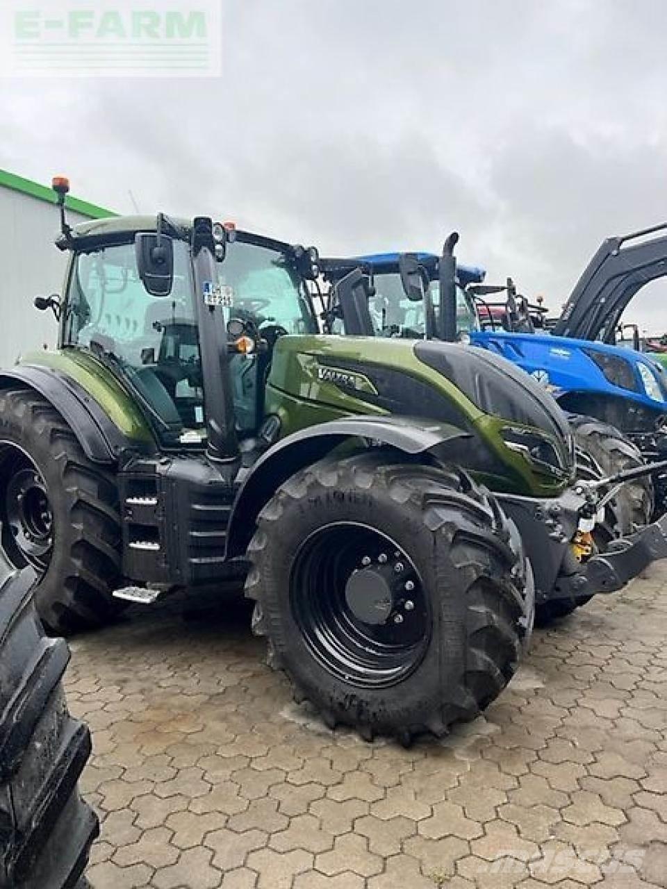 Valtra t215a Traktorji
