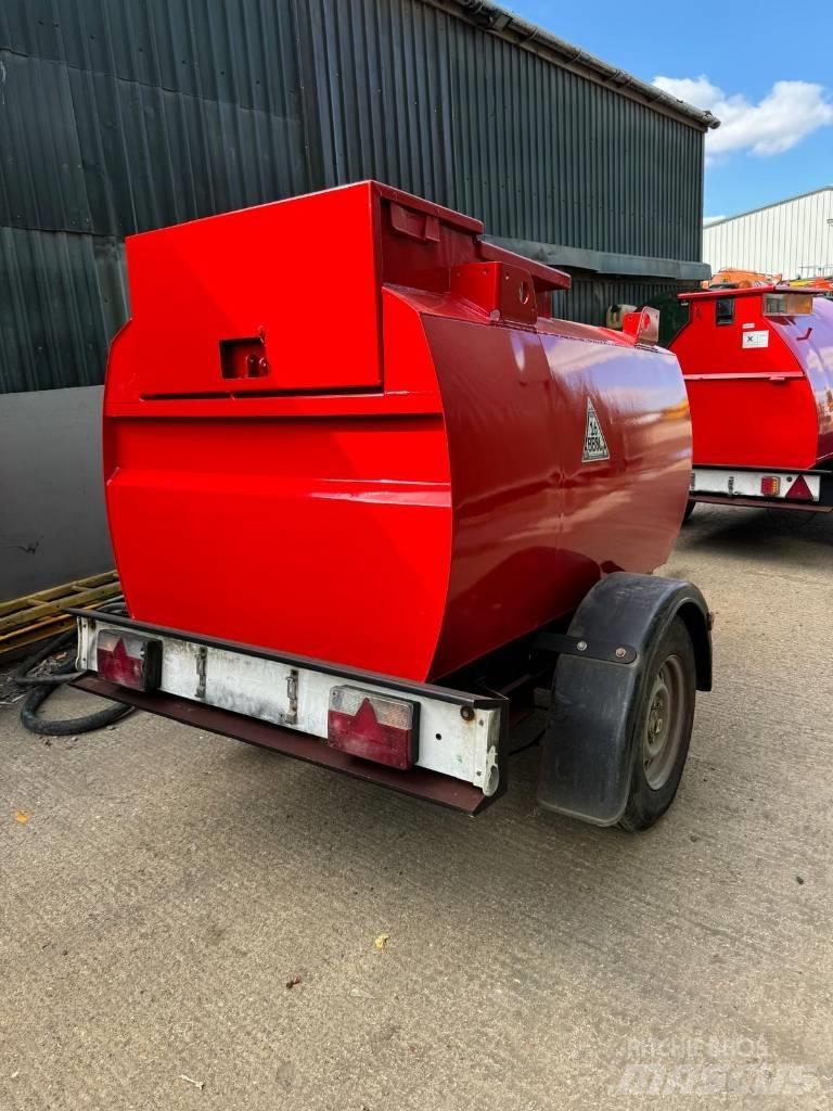 Western 1000l Fuel and additive tanks