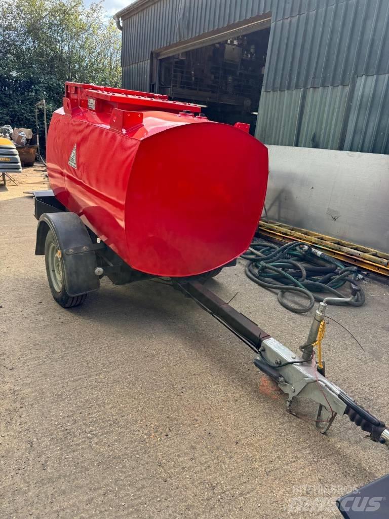 Western 1000l Fuel and additive tanks
