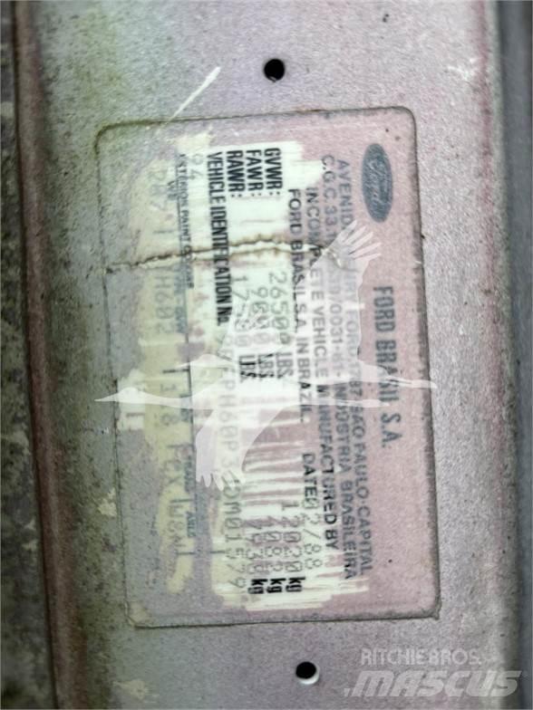 Ford C8000 Drugo