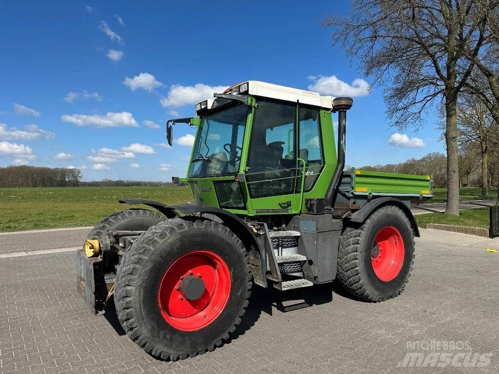 Fendt Xylon 520 Traktorji