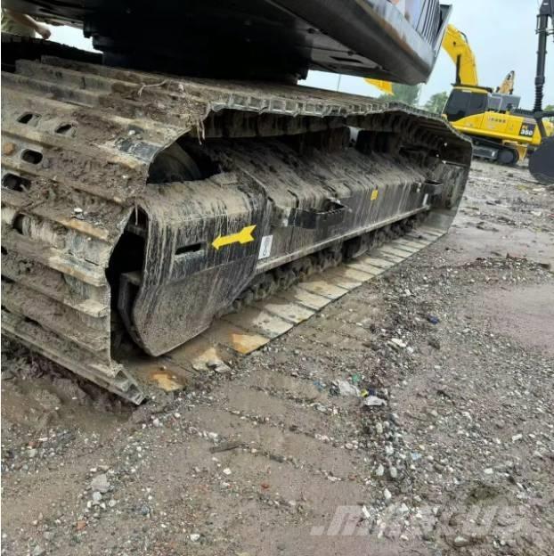 Hitachi ZX200 Bagri goseničarji