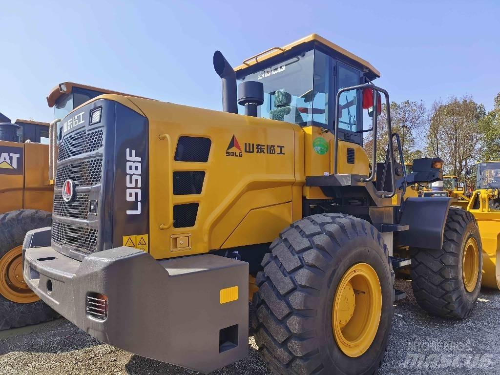 SDLG LG 958 F Kolesni nakladalci