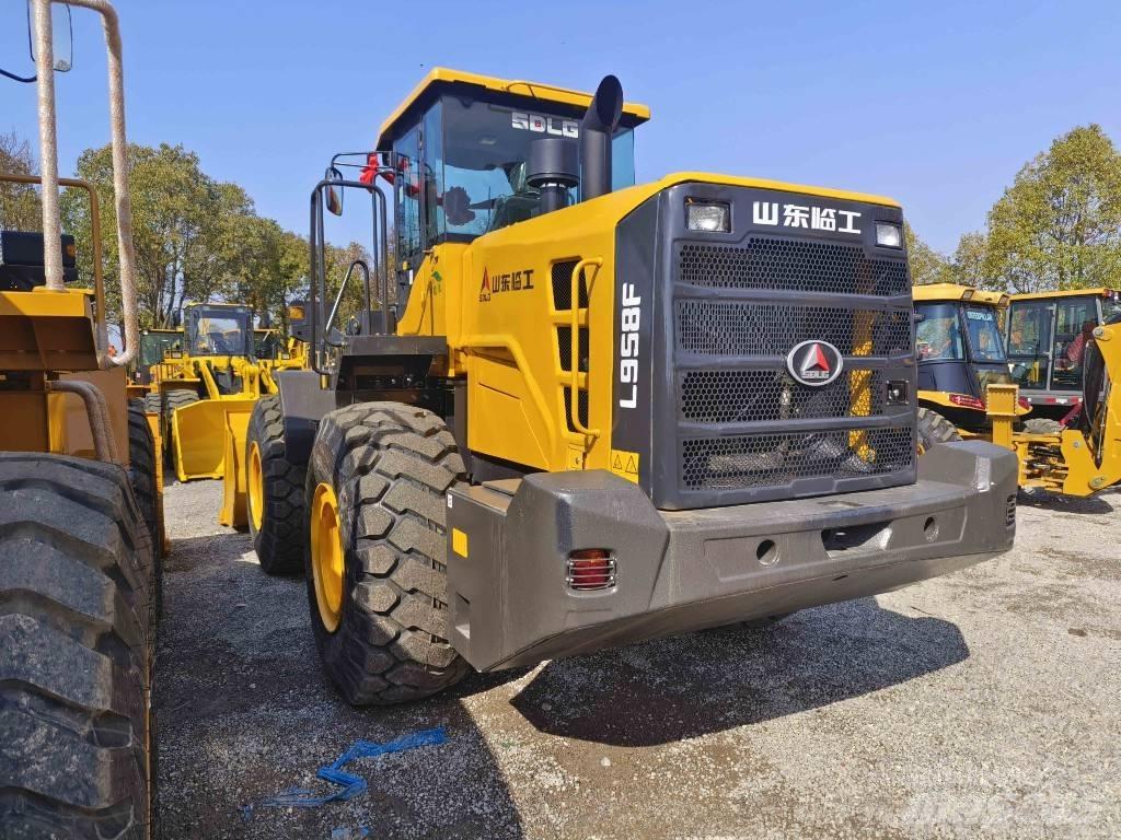 SDLG LG 958 F Kolesni nakladalci
