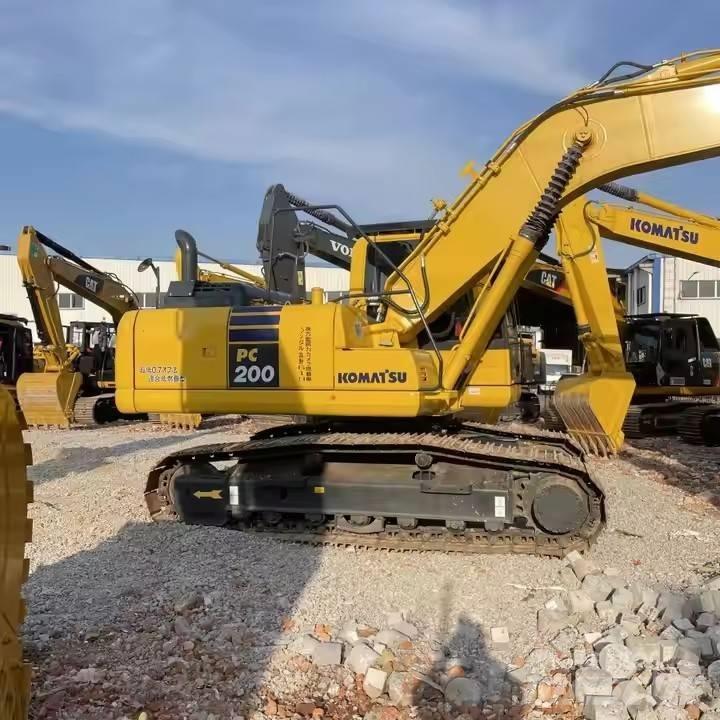 Komatsu PC200-8 Bagri goseničarji