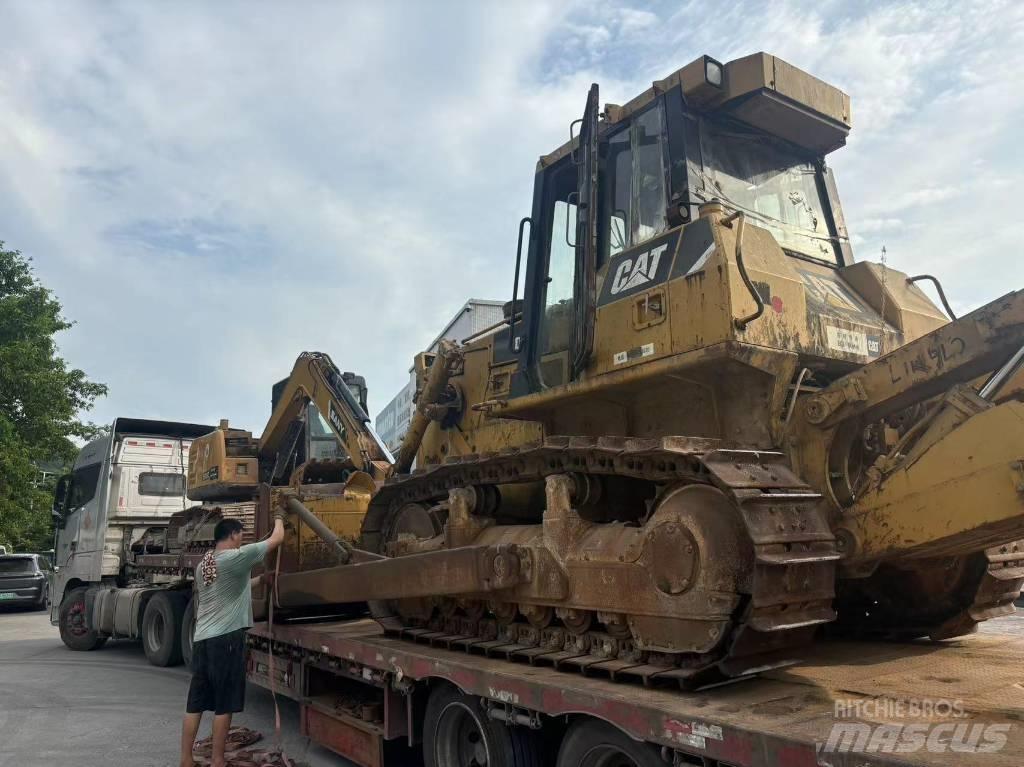 CAT D 7 G 2 Buldožerji goseničarji