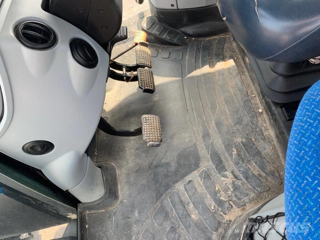 New Holland T 7.200 Traktorji