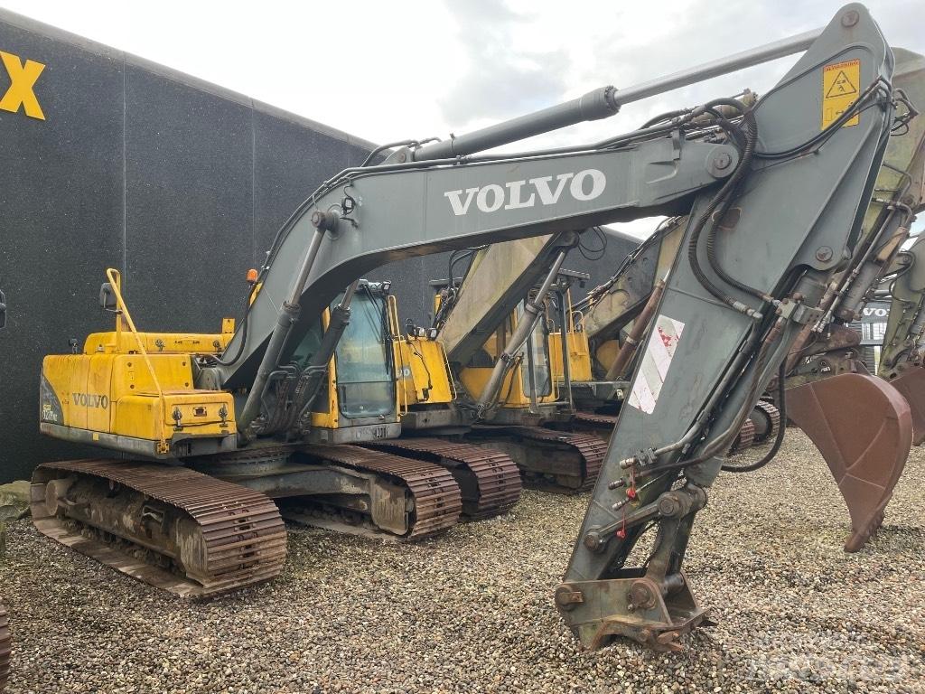 Volvo EC210B Bagri goseničarji