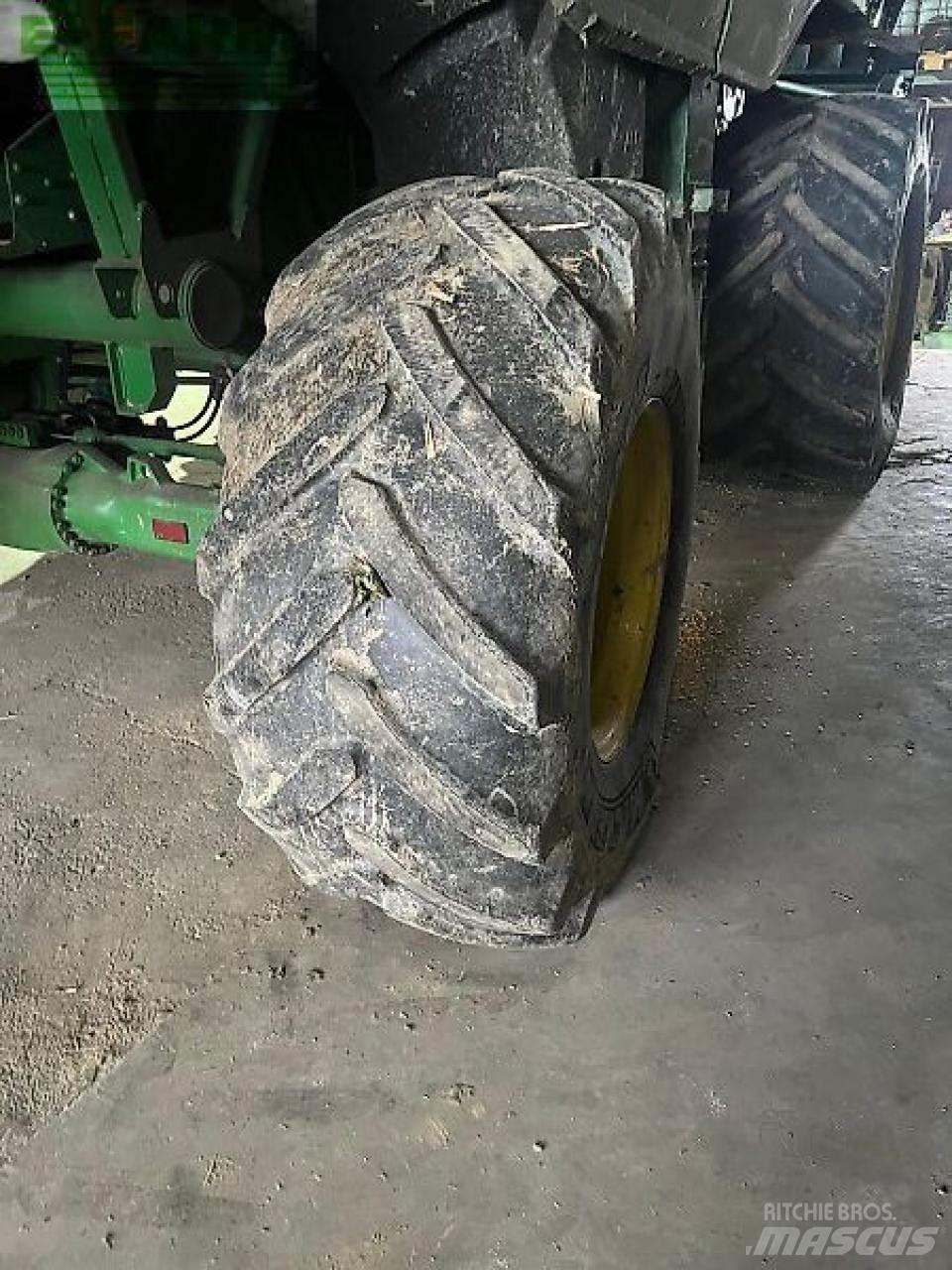 John Deere t670 Kombajni
