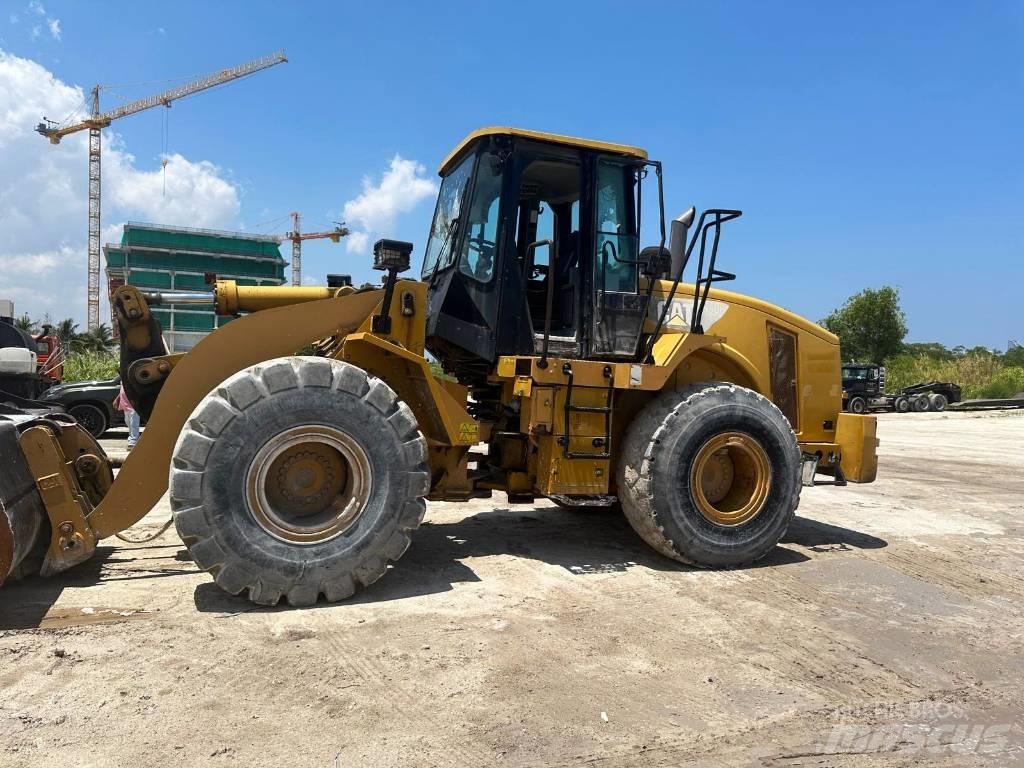 CAT 950 H Kolesni nakladalci