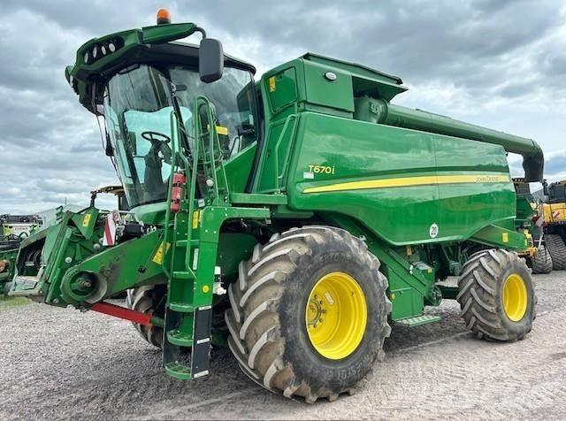 John Deere T 670 i Kombajni