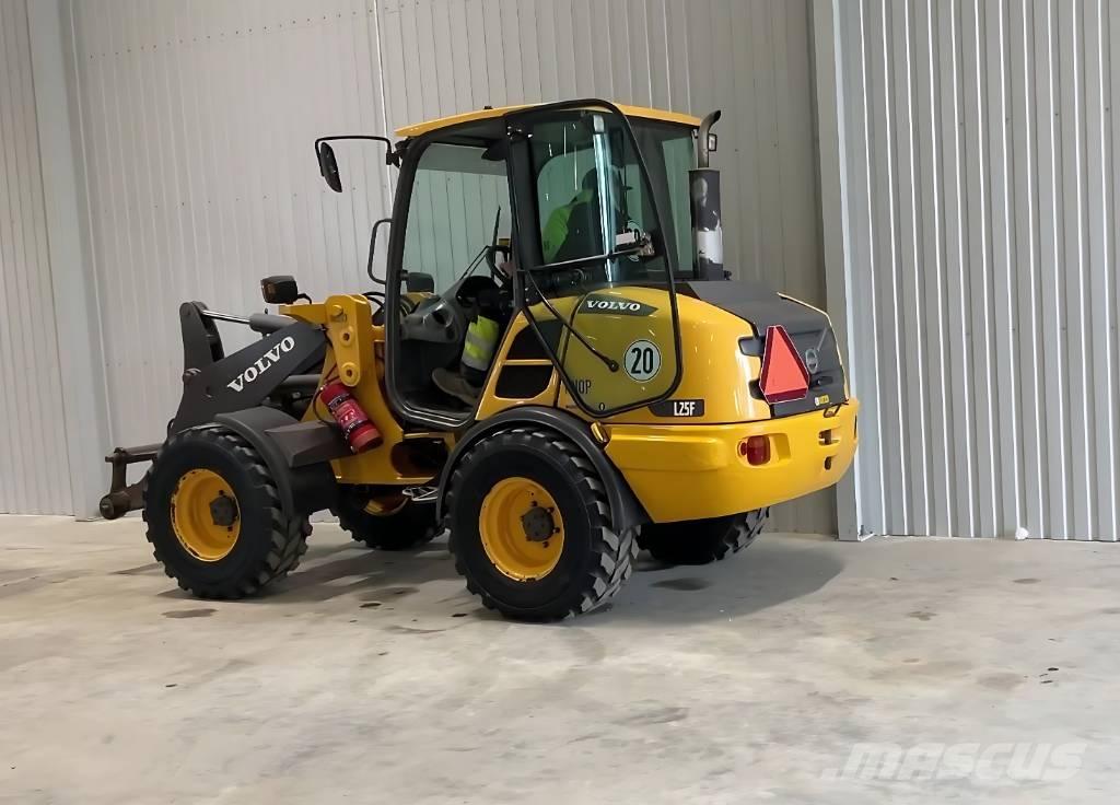 Volvo L 25 F Kolesni nakladalci