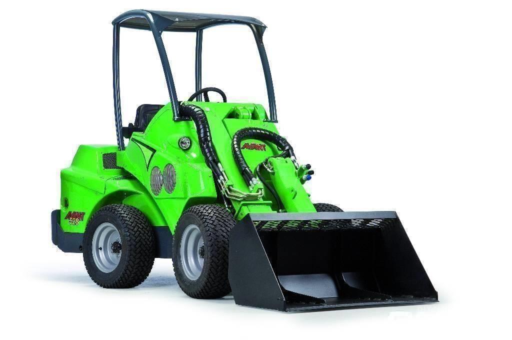 Avant 528 Skid steer mini nakladalci