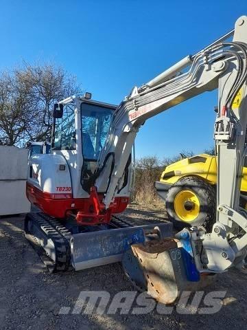 Takeuchi TB 230 Mini bagri <7t