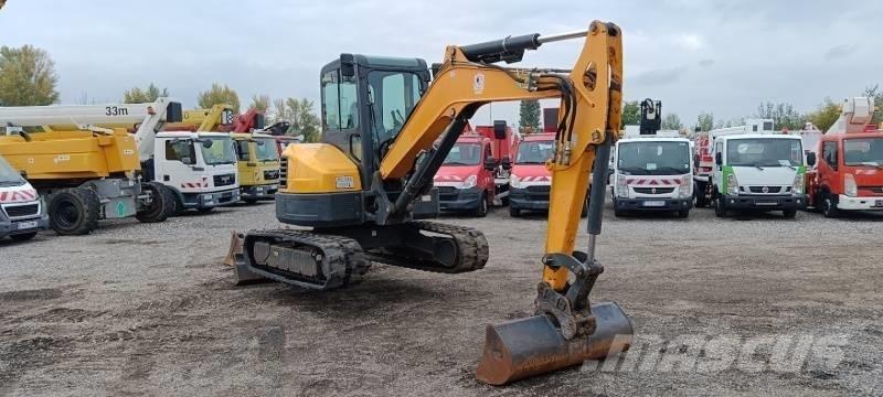 Bobcat E50 Mini bagri <7t