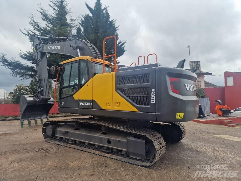 Volvo EC 250 ELN Bagri goseničarji