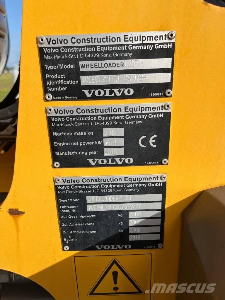 Volvo L 25 F Kolesni nakladalci