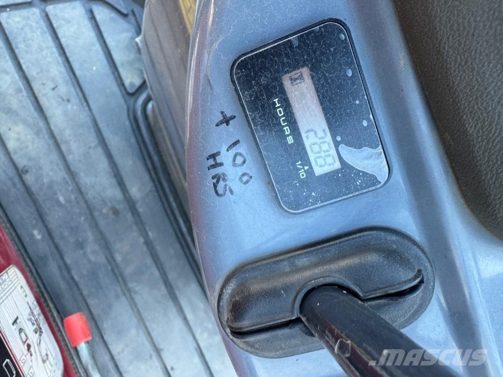 Yanmar SV08 (1F117) Mini bagri <7t