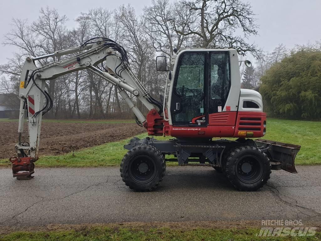 Takeuchi TB 295 W Bagri na kolesih