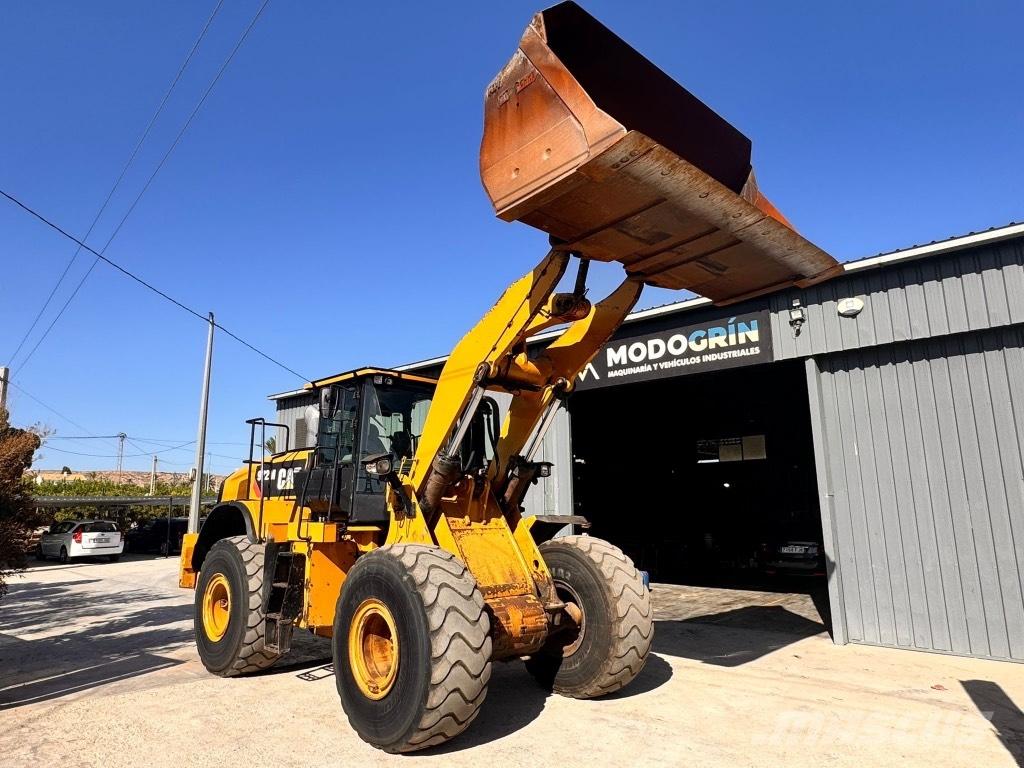 CAT 972 M Kolesni nakladalci