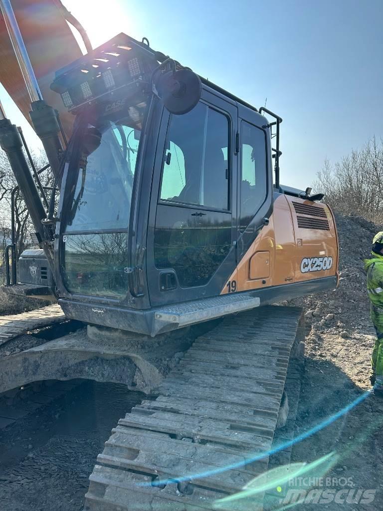 CASE CX 250 D Bagri goseničarji
