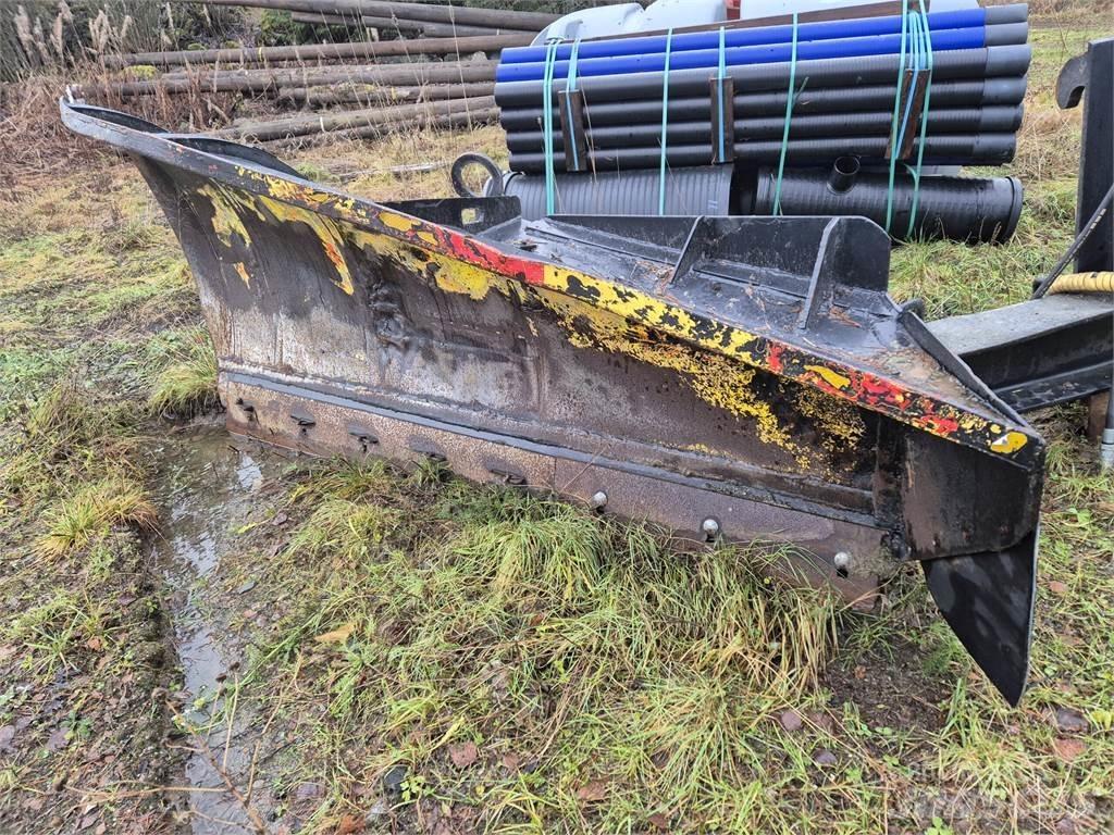  Vallileikkuri Plugi