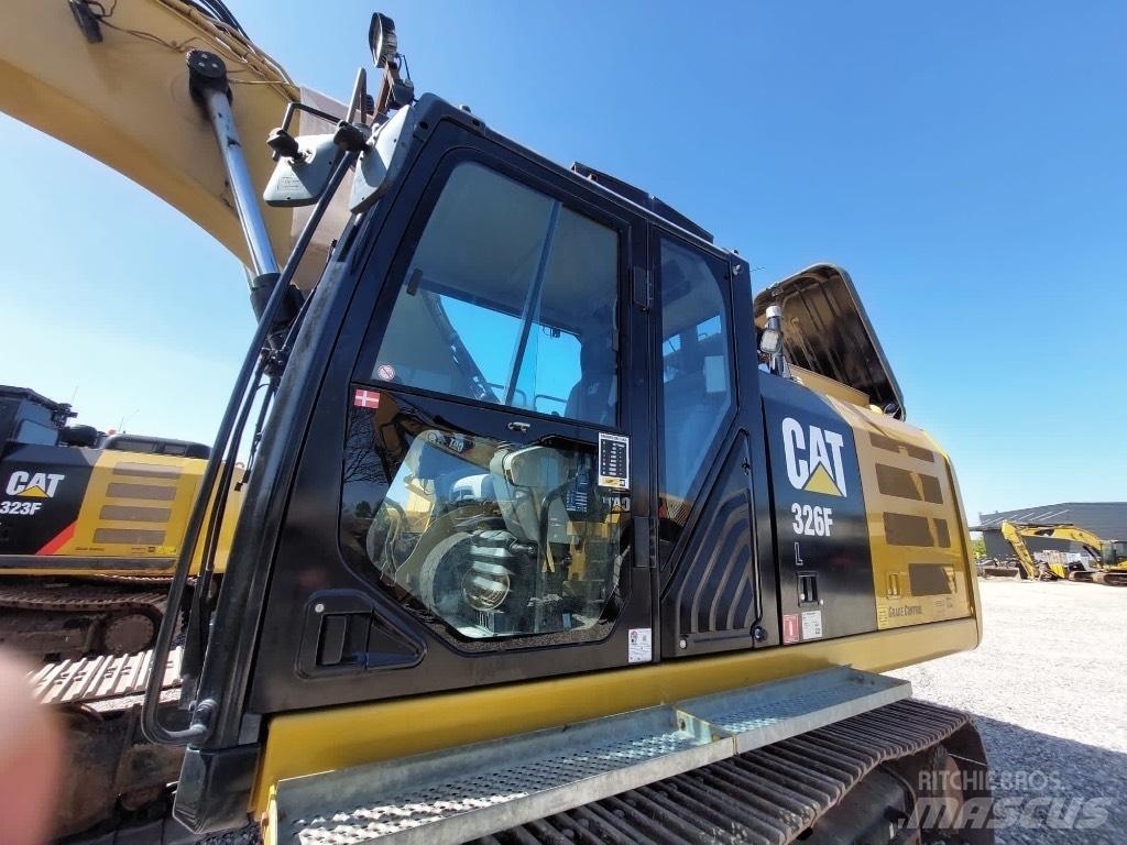CAT 326 F L Bagri goseničarji