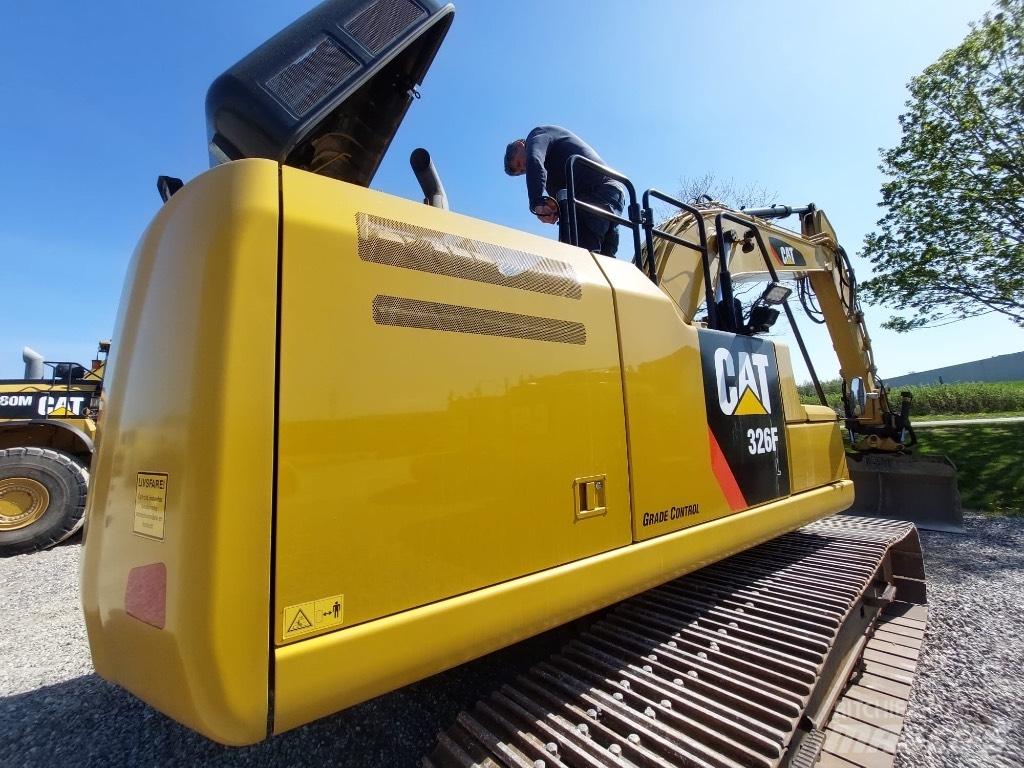 CAT 326 F L Bagri goseničarji
