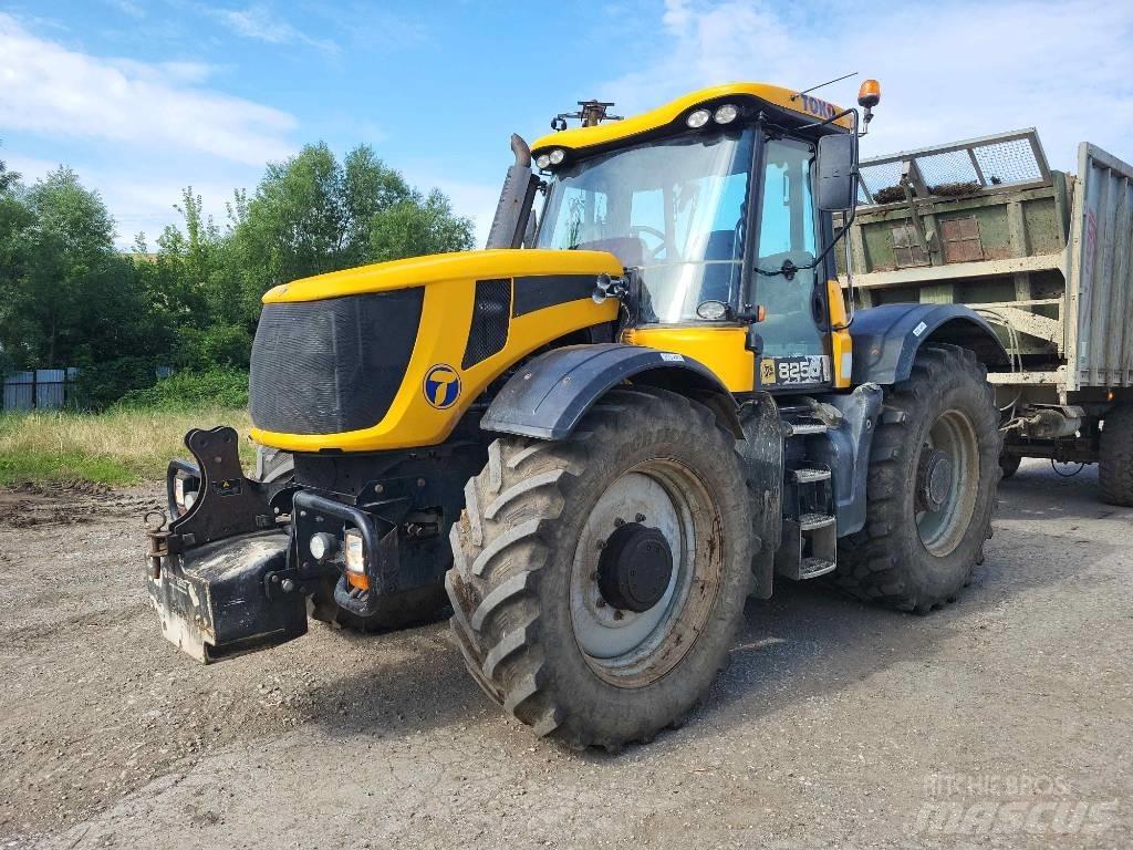 JCB Fastrac 8250 Traktorji