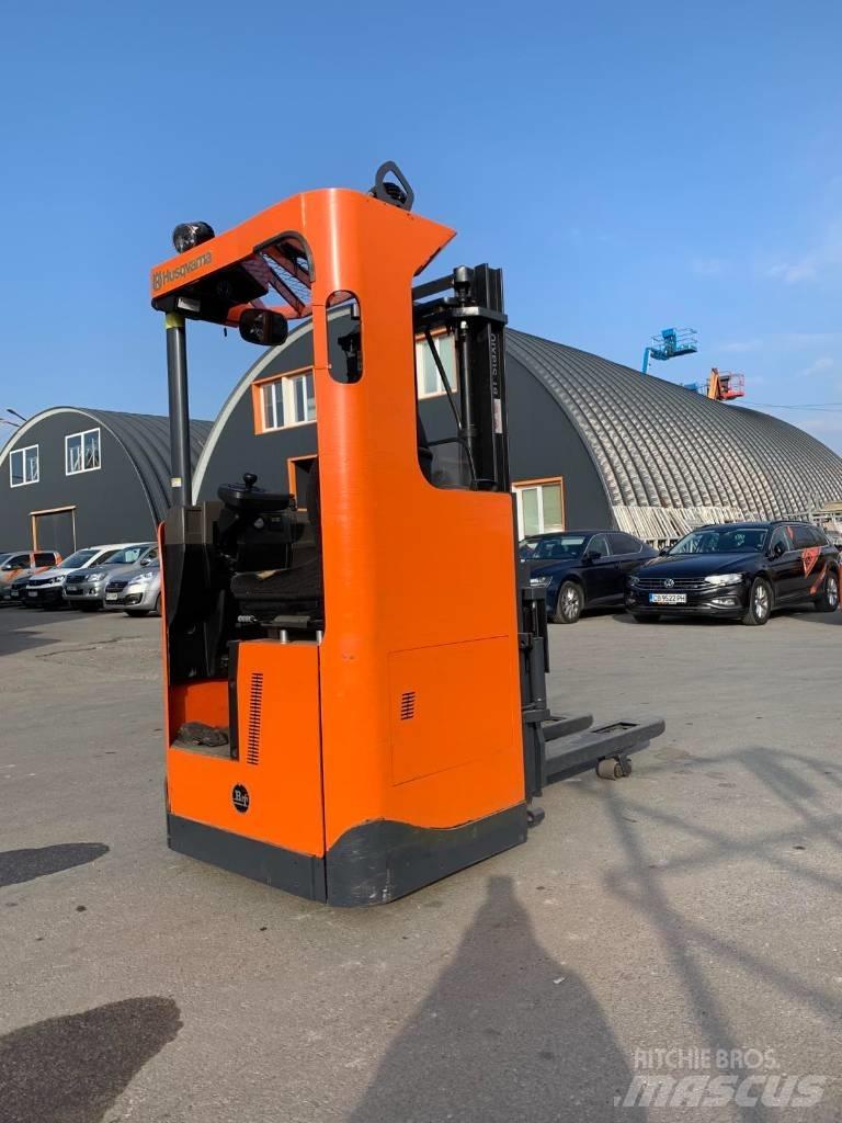 BT SRE 135 L Samopogonski ročni viličarji